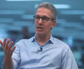 Imagem ilustrativa da imagem Zema critica reajuste de salários no Congresso Nacional