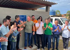 Imagem ilustrativa da imagem Arnaldinho surpreende e aparece em inauguração com Casagrande e Ricardo