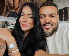 Imagem ilustrativa da imagem Belo dá selinho em enteado e causa briga entre Rayane Figliuzzi e ex-marido