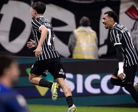 Imagem ilustrativa da imagem Em jogo animado, Corinthians faz 3 a 2 sobre o São Paulo em Itaquera