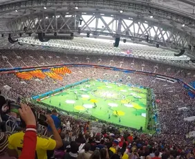 Imagem ilustrativa da imagem Emprego dos sonhos? TV dos EUA anuncia vaga para ver jogos da Copa por R$ 247 mil