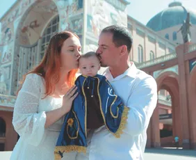 Imagem ilustrativa da imagem Família de bebê que nasceu com 624 gramas: “Medicina e a fé salvaram nossa filha”