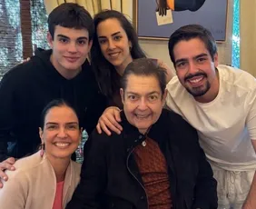 Imagem ilustrativa da imagem Faustão ganha homenagem da mulher no aniversário: 'presente para nossa família'