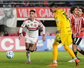 Imagem ilustrativa da imagem Flamengo empata com Estudiantes e segue tranquilo na Libertadores