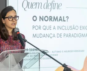 Imagem ilustrativa da imagem “Inclusão não é adaptar pessoas autistas a um padrão”, diz psicóloga