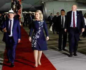 Imagem ilustrativa da imagem Lula chega à Casa Branca para encontro com Trump