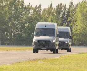 Imagem ilustrativa da imagem Mercado global de vans cresce e impulsiona nova Sprinter automática no ES