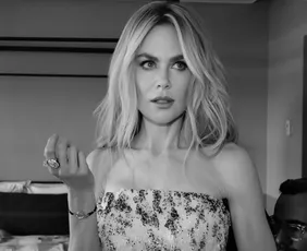 Imagem ilustrativa da imagem Nicole Kidman diz querer se tornar uma doula da morte; entenda o trabalho