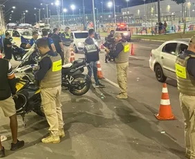 Imagem ilustrativa da imagem Operação contra rachas na Serra aborda 217 veículos e autua 15 condutores