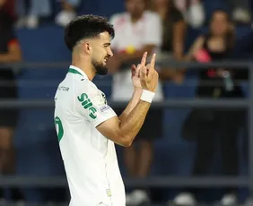 Imagem ilustrativa da imagem Palmeiras bate Bragantino com gol de Flaco e pode ampliar vantagem na ponta