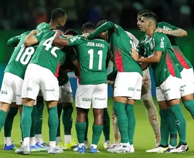 Imagem ilustrativa da imagem Palmeiras e Santos empatam na despedida do Allianz e volta de Paulinho