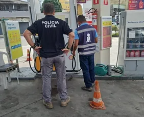 Imagem ilustrativa da imagem Postos da Grande Vitória são flagrados cobrando por gasolina não entregue