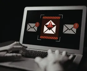 Imagem ilustrativa da imagem Prejuízo com golpe pela internet já é o maior medo do consumidor
