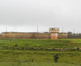 Imagem ilustrativa da imagem Preso é morto com mata-leão dentro da cela em Vila Velha