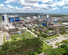 Imagem ilustrativa da imagem Suzano abre vagas presenciais no ES para Aracruz, Serra e mais cidades