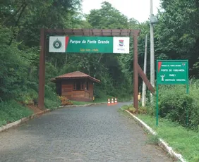 Imagem ilustrativa da imagem Vitória terá caminhada noturna no Parque da Fonte Grande no Dia da Mata Atlântica
