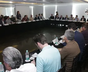 Imagem ilustrativa da imagem 1º voo direto da Argentina vai trazer 170 agentes e influenciadores para Vitória