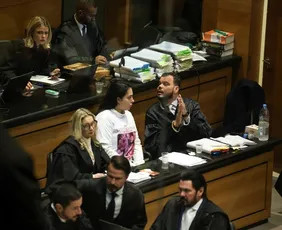 Imagem ilustrativa da imagem Advogada deixa defesa de Monique Medeiros após ameaças