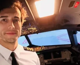Imagem ilustrativa da imagem Aluna pousa avião sozinha após instrutor se jogar de aeronave na Argentina