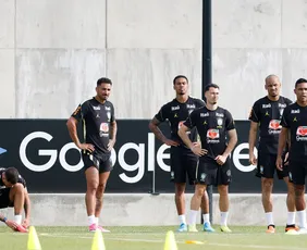 Imagem ilustrativa da imagem Ancelotti testa seleção brasileira com três no meio e Igor Thiago