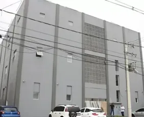 Imagem ilustrativa da imagem Atendente do IML é preso por transferir dinheiro com celular de morto em SP