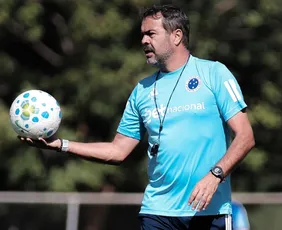 Imagem ilustrativa da imagem Botafogo encara velho conhecido no Mineirão