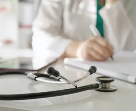 Imagem ilustrativa da imagem CFM lança plataforma para registrar casos de erros cometidos por não-médicos