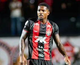 Imagem ilustrativa da imagem Cacá será adquirido pelo Vitória e não volta ao Corinthians