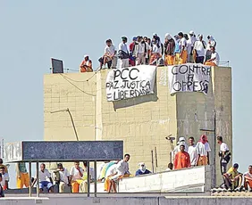 Imagem ilustrativa da imagem Classificar PCC e CV como terroristas não ajuda o Brasil, diz promotor