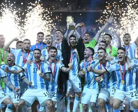 Imagem ilustrativa da imagem Com Messi e Flaco López, Argentina anuncia convocados para a Copa de 2026
