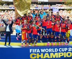 Imagem ilustrativa da imagem Copa de 2026 chega ao fim com recordes históricos, polêmicas e título da Espanha