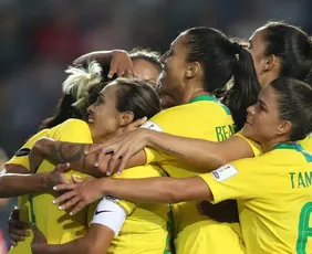 Imagem ilustrativa da imagem Copa do Mundo feminina no Brasil deve movimentar R$ 8,8 bilhões