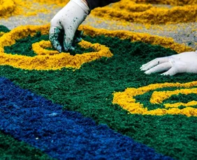 Imagem ilustrativa da imagem Corpus Christi é feriado? Por que a celebração muda de data?