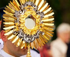 Imagem ilustrativa da imagem Corpus Christi: saiba onde é feriado e os direitos de quem trabalha na data