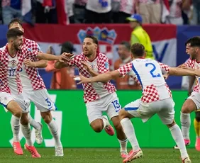 Imagem ilustrativa da imagem Croácia vence Gana, avança em segundo e evita possível duelo com o Brasil na Copa