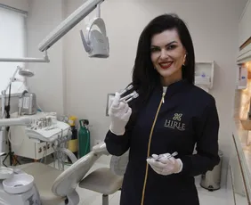 Imagem ilustrativa da imagem Dentistas proibidos de usar PMMA na estética