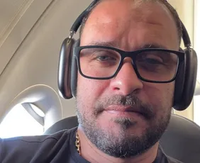 Imagem ilustrativa da imagem Diogo Nogueira adia show após infecção viral afetar cordas vocais