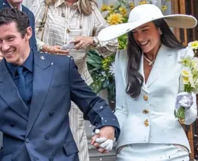 Imagem ilustrativa da imagem Dua Lipa se casa com o ator Callum Turner em Londres