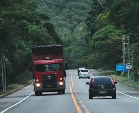 Imagem ilustrativa da imagem Empresa vai identificar imóveis para desapropriação em obras na BR-262
