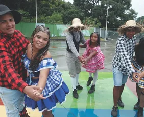 Imagem ilustrativa da imagem Festa junina: bairros da Grande Vitória mantêm a tradição dos antigos arraiás