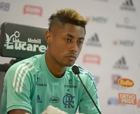 Imagem ilustrativa da imagem Flamengo repudia ataques racistas de torcedores do River contra Bruno Henrique