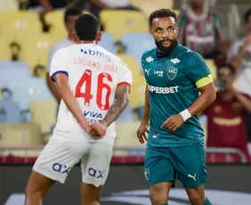 Imagem ilustrativa da imagem Fluminense e Bahia empatam em reencontro de Thiago Silva com torcida