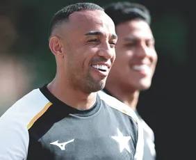 Imagem ilustrativa da imagem Garantido na próxima fase, Botafogo roda o elenco na Venezuela