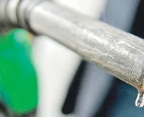Imagem ilustrativa da imagem Governo anuncia aumento na mistura de etanol na gasolina de 30% para 32%