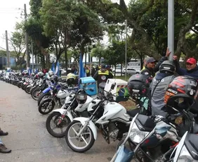 Imagem ilustrativa da imagem Governo prepara linha de crédito para motociclistas de aplicativos