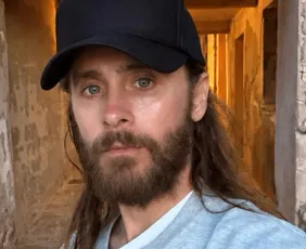 Imagem ilustrativa da imagem Jared Leto é acusado de agressão sexual por dez mulheres em documentário