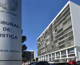 Imagem ilustrativa da imagem Justiça do Paraná reduz pena de homem que ateou fogo na companheira