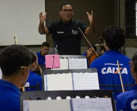 Imagem ilustrativa da imagem Maestro venezuelano Rafael Dommar é o novo regente da Orquestra Criança Cidadã