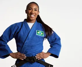 Imagem ilustrativa da imagem Medalhista olímpica, Ketleyn Quadros anuncia aposentadoria dos tatames