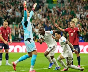 Imagem ilustrativa da imagem México encanta com vitória sobre a República Tcheca e campanha perfeita na Copa